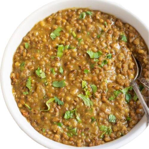 punjabi-moth-dal-pic